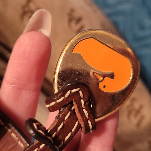 DOONEY & BOURKE CANVAS WITH LEATHER HANDBAG - Picture 9 of 9